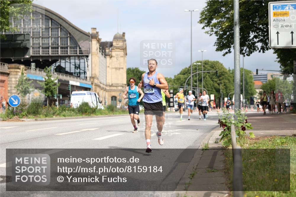 29.06.2025 - hella hamburg halbmarathon Yannick Fuchs http://msf.ph/oto/8159184 29.06.2025 10:19:34 20KM 2459, 7331, 7855, 9269, 10234, 11194, 11678, 12360, 14753, 17614, 18569, 19041 meine-sportfotos.de