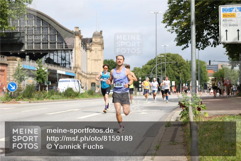 29.06.2025 - hella hamburg halbmarathon Yannick Fuchs http://msf.ph/oto/8159189 29.06.2025 10:19:34 20KM 2459, 7331, 7855, 9269, 10234, 11194, 11678, 12360, 14753, 17614, 18569, 19041 meine-sportfotos.de