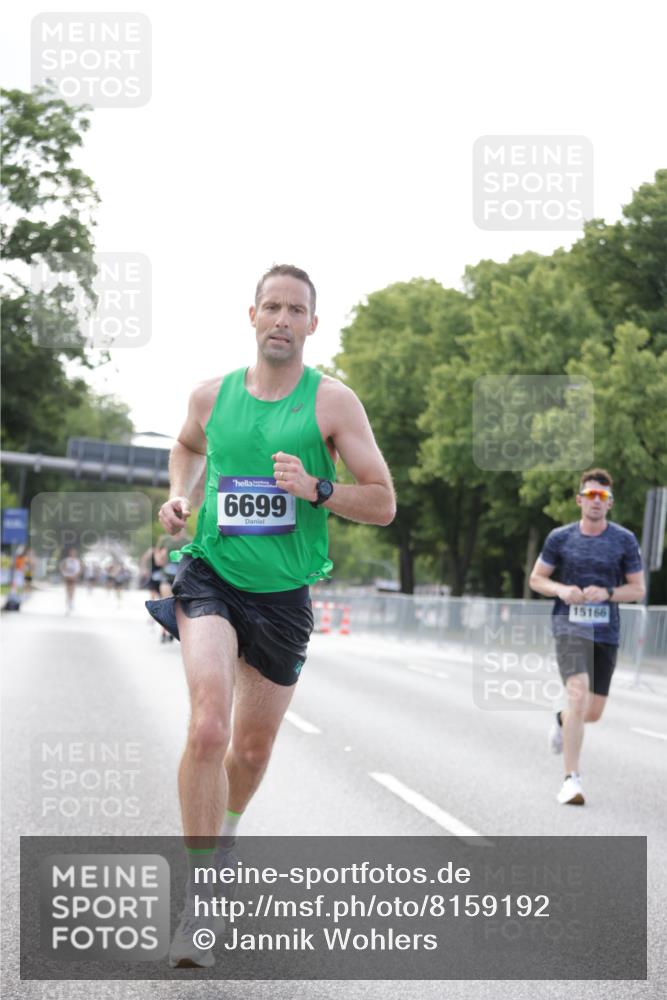 29.06.2025 - hella hamburg halbmarathon Jannik Wohlers http://msf.ph/oto/8159192 29.06.2025 09:39:04 Lombardsbrücke 4524, 6699, 13016, 14188, 14932, 15166, 16548, 18694, 18848, 19072 meine-sportfotos.de