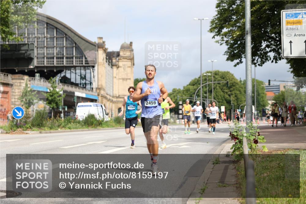 29.06.2025 - hella hamburg halbmarathon Yannick Fuchs http://msf.ph/oto/8159197 29.06.2025 10:19:34 20KM 2459, 7331, 7855, 9269, 10234, 11194, 11678, 12360, 14753, 17614, 18569, 19041 meine-sportfotos.de