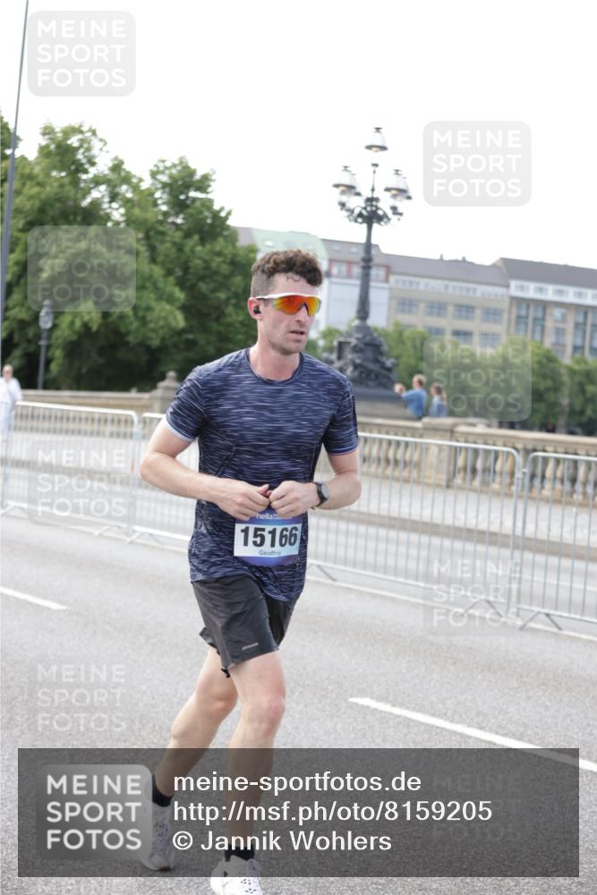 29.06.2025 - hella hamburg halbmarathon Jannik Wohlers http://msf.ph/oto/8159205 29.06.2025 09:39:06 Lombardsbrücke 4524, 6699, 13016, 14188, 14932, 15166, 16548, 18694, 18848, 19072 meine-sportfotos.de
