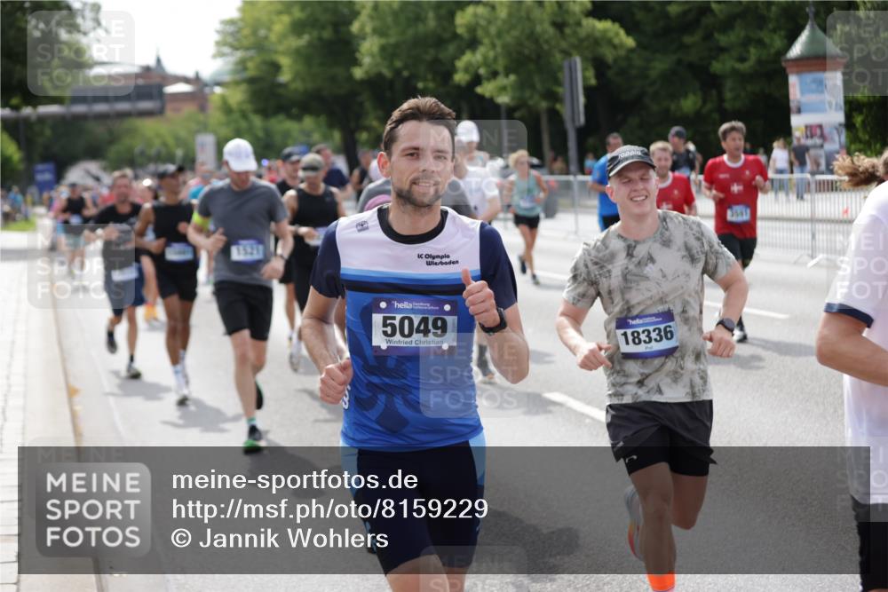 29.06.2025 - hella hamburg halbmarathon Jannik Wohlers http://msf.ph/oto/8159229 29.06.2025 10:18:19 Lombardsbrücke 1234, 1521, 2703, 2781, 2821, 3202, 3529, 3591, 3592, 4383, 4802, 5049, 5264, 5266, 5834, 5910, 6533, 7051, 7121, 7214, 7454, 8665, 9276, 9505, 9549, 9658, 10172, 10467, 10502, 10856, 11020, 12239, 12347, 12541, 12548, 12552, 12703, 12847, 12890, 14023, 14247, 14294, 14332, 14532, 14627, 14760, 14966, 14967, 15138, 15208, 15402, 15436, 15749, 15881, 16196, 16451, 17027, 17030, 17052, 17490, 17567, 18246, 18336, 18456 meine-sportfotos.de