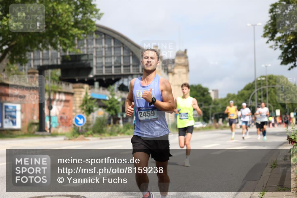 29.06.2025 - hella hamburg halbmarathon Yannick Fuchs http://msf.ph/oto/8159238 29.06.2025 10:19:35 20KM 2459, 5612, 7331, 7855, 9269, 10234, 11194, 11678, 14753, 17614, 18569, 18695, 19041 meine-sportfotos.de