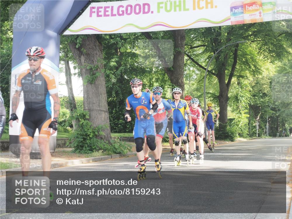 29.06.2025 - hella hamburg halbmarathon KatJ http://msf.ph/oto/8159243 29.06.2025 09:06:21 Zwischen KM18-KM19  meine-sportfotos.de