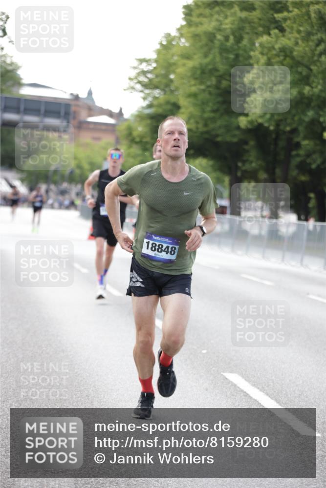 29.06.2025 - hella hamburg halbmarathon Jannik Wohlers http://msf.ph/oto/8159280 29.06.2025 09:39:09 Lombardsbrücke 4524, 6699, 11342, 13016, 14932, 15166, 16548, 18694, 18848, 19072, 19108 meine-sportfotos.de