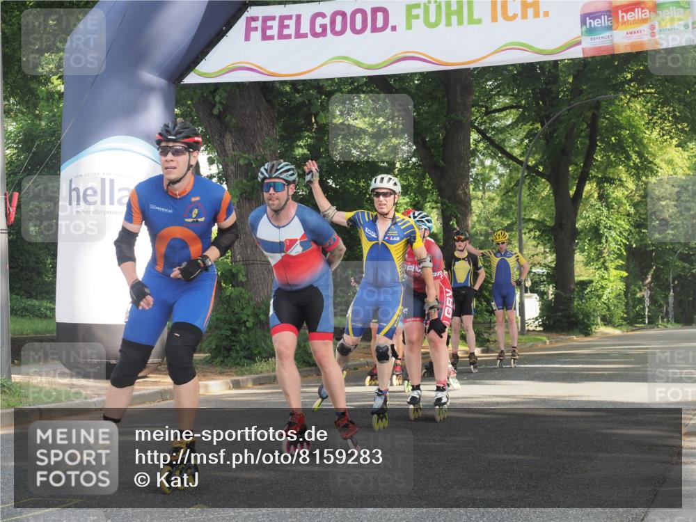 29.06.2025 - hella hamburg halbmarathon KatJ http://msf.ph/oto/8159283 29.06.2025 09:06:21 Zwischen KM18-KM19  meine-sportfotos.de