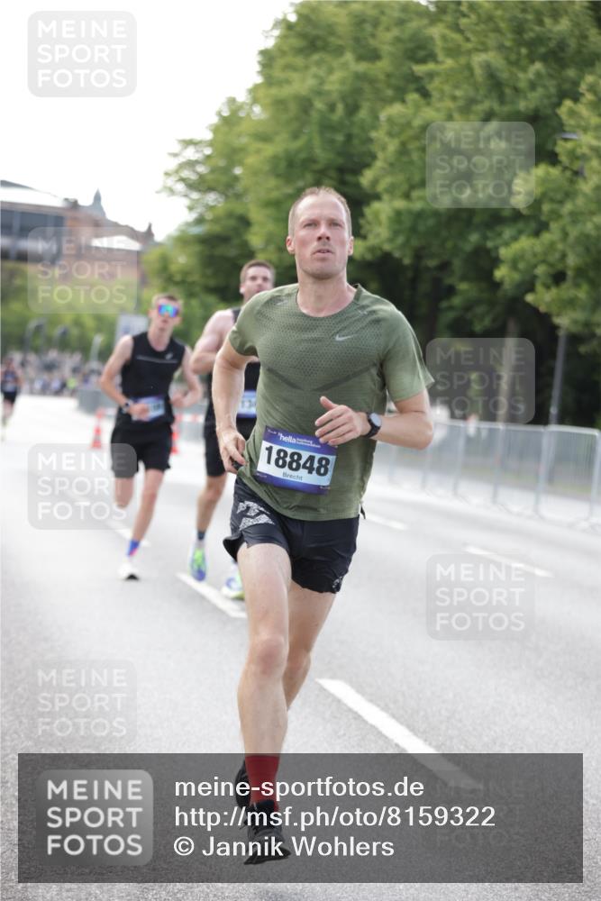 29.06.2025 - hella hamburg halbmarathon Jannik Wohlers http://msf.ph/oto/8159322 29.06.2025 09:39:09 Lombardsbrücke 4524, 6699, 11342, 13016, 14932, 15166, 16548, 18694, 18848, 19072, 19108 meine-sportfotos.de