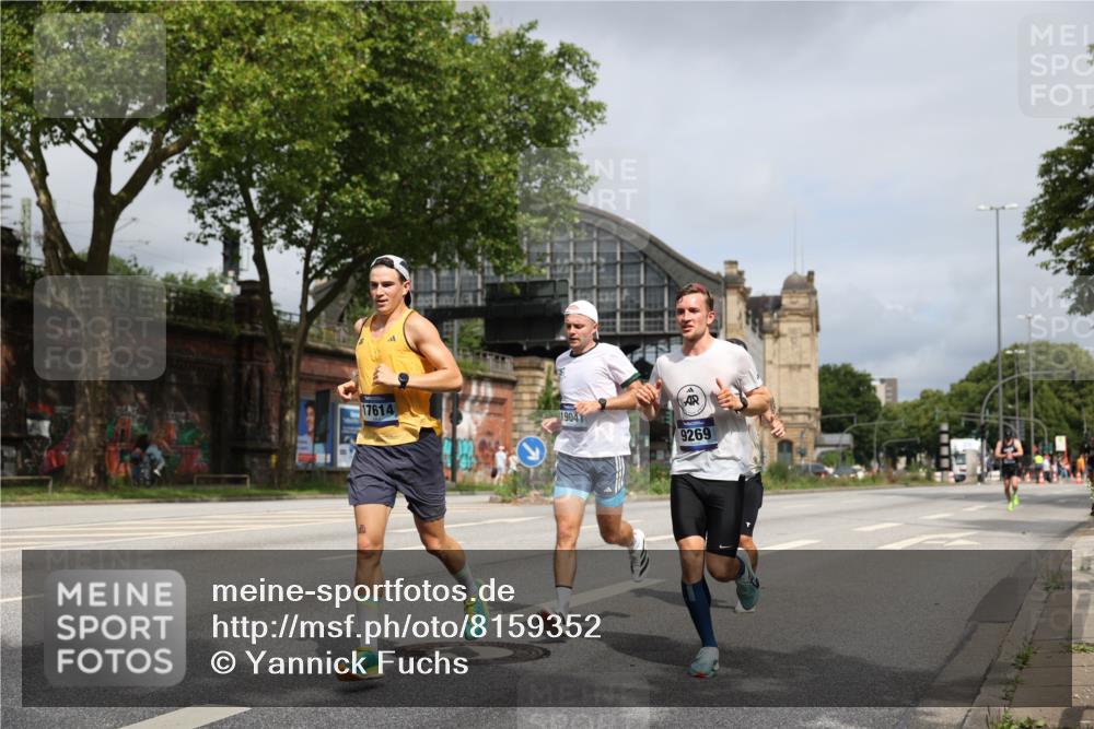 29.06.2025 - hella hamburg halbmarathon Yannick Fuchs http://msf.ph/oto/8159352 29.06.2025 10:19:41 20KM 2459, 5612, 7142, 7331, 7855, 9269, 11678, 14506, 14753, 17614, 18569, 18695, 19041 meine-sportfotos.de