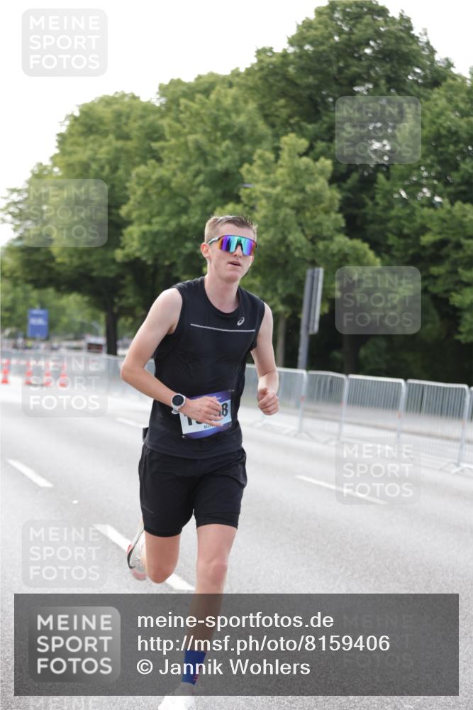 29.06.2025 - hella hamburg halbmarathon Jannik Wohlers http://msf.ph/oto/8159406 29.06.2025 09:39:12 Lombardsbrücke 51, 6699, 11342, 13016, 14932, 15166, 16548, 18694, 18848, 19108 meine-sportfotos.de
