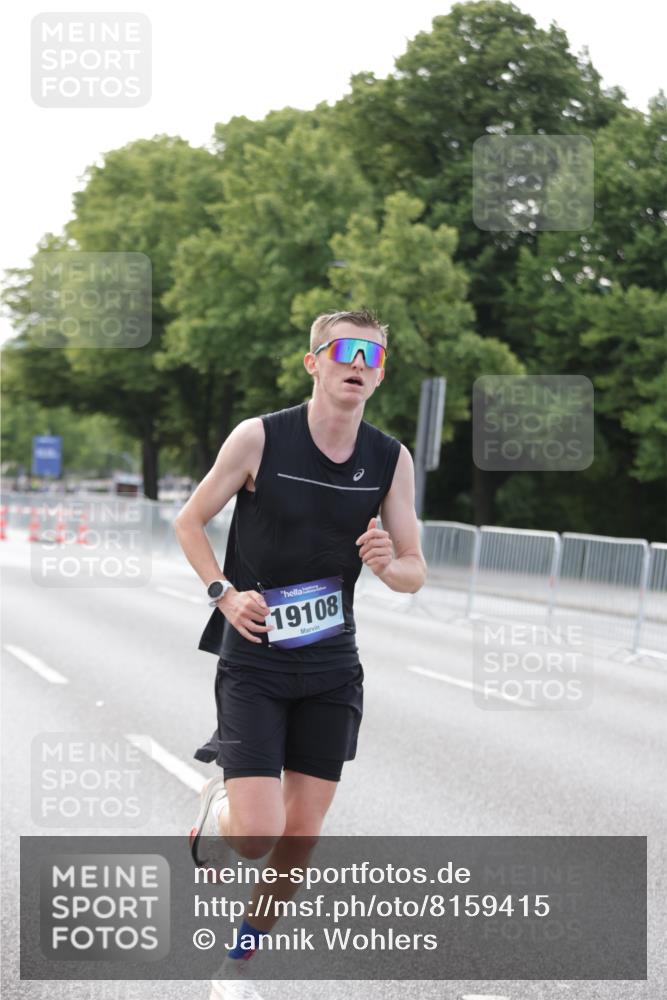 29.06.2025 - hella hamburg halbmarathon Jannik Wohlers http://msf.ph/oto/8159415 29.06.2025 09:39:12 Lombardsbrücke 51, 6699, 11342, 13016, 14932, 15166, 16548, 18694, 18848, 19108 meine-sportfotos.de