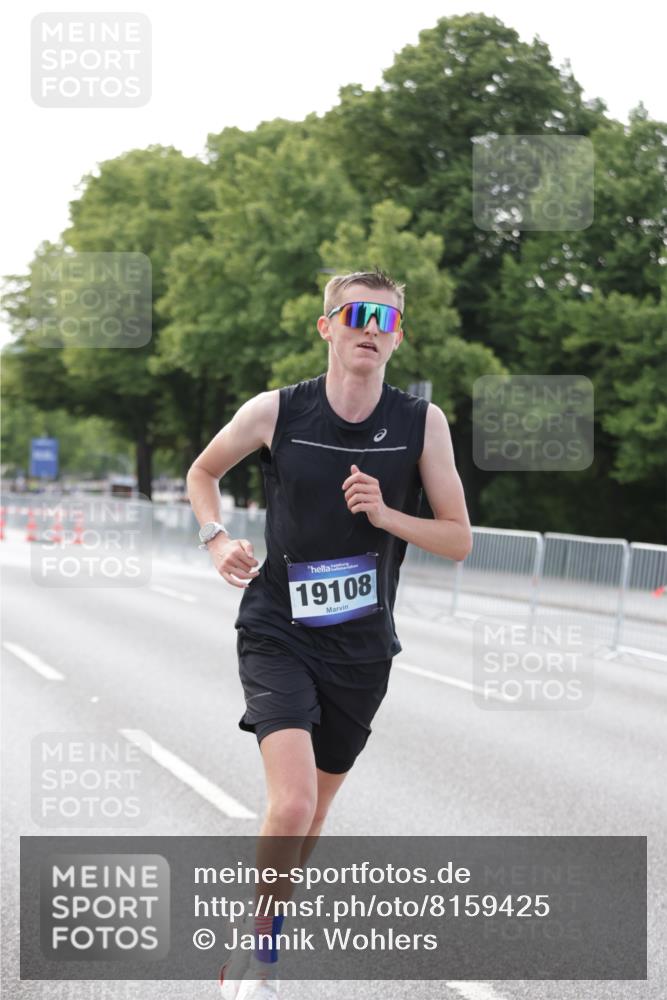 29.06.2025 - hella hamburg halbmarathon Jannik Wohlers http://msf.ph/oto/8159425 29.06.2025 09:39:12 Lombardsbrücke 51, 6699, 11342, 13016, 14932, 15166, 16548, 18694, 18848, 19108 meine-sportfotos.de
