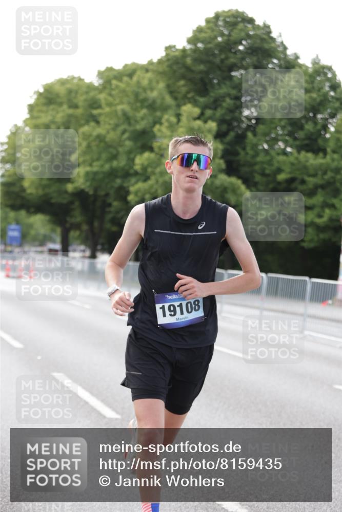 29.06.2025 - hella hamburg halbmarathon Jannik Wohlers http://msf.ph/oto/8159435 29.06.2025 09:39:12 Lombardsbrücke 51, 6699, 11342, 13016, 14932, 15166, 16548, 18694, 18848, 19108 meine-sportfotos.de