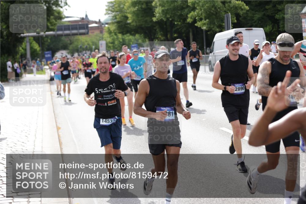 29.06.2025 - hella hamburg halbmarathon Jannik Wohlers http://msf.ph/oto/8159472 29.06.2025 10:18:22 Lombardsbrücke 1349, 1521, 2781, 2821, 3529, 3591, 3592, 4718, 4802, 5049, 5264, 5266, 5834, 5910, 6413, 7051, 7121, 7214, 8665, 8780, 9276, 9505, 9549, 10467, 10502, 10856, 11020, 12239, 12347, 12548, 12552, 12703, 12890, 14023, 14247, 14294, 14532, 14627, 14760, 14966, 14967, 15138, 15208, 15402, 15436, 15657, 15749, 15881, 16196, 17027, 17030, 17052, 17490, 17567, 18246, 18336, 18456, 19010 meine-sportfotos.de