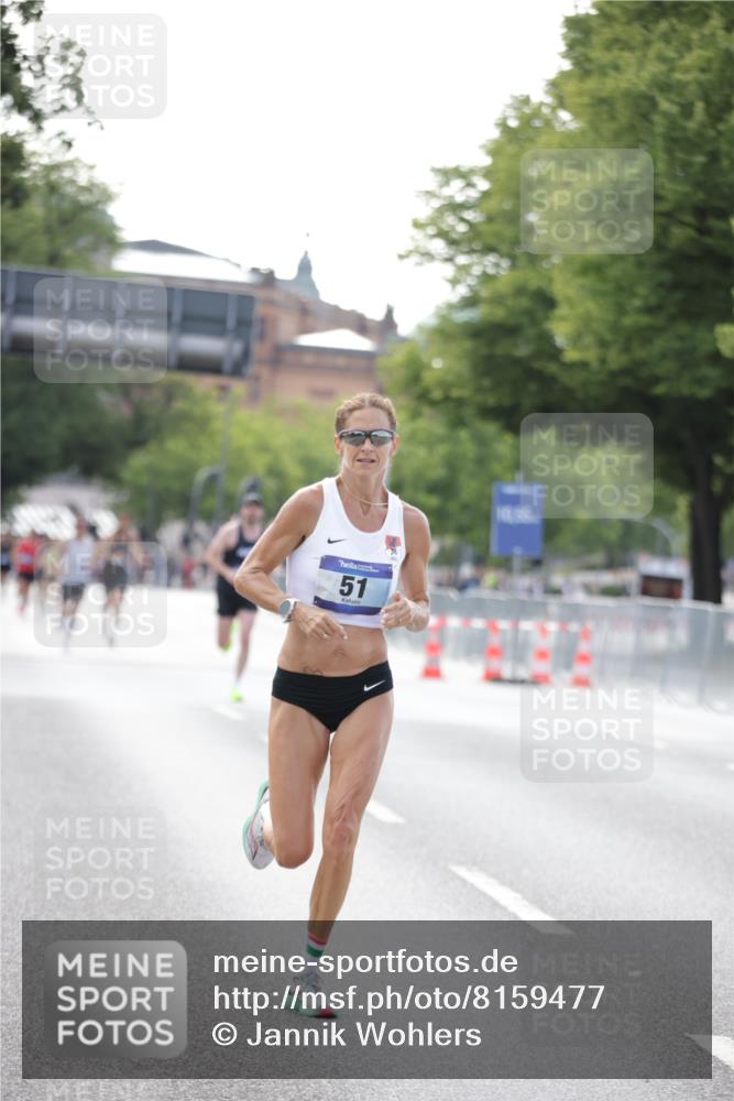 29.06.2025 - hella hamburg halbmarathon Jannik Wohlers http://msf.ph/oto/8159477 29.06.2025 09:39:14 Lombardsbrücke 51, 6699, 11342, 13016, 14932, 15166, 16548, 18694, 18848, 19108 meine-sportfotos.de