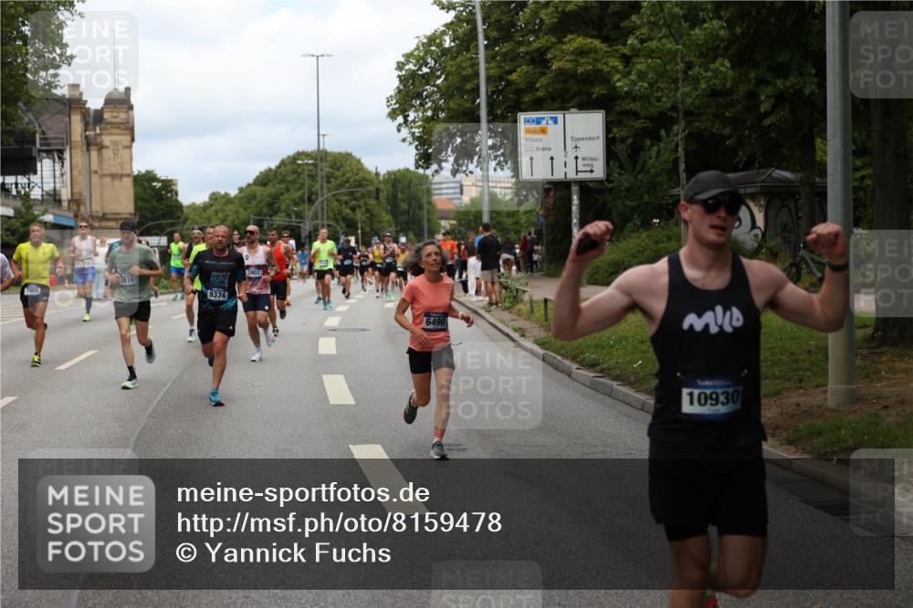 29.06.2025 - hella hamburg halbmarathon Yannick Fuchs http://msf.ph/oto/8159478 29.06.2025 10:38:43 20KM 1057, 1220, 1391, 1415, 1468, 1558, 1782, 1902, 1941, 2365, 2402, 2415, 2816, 3004, 3021, 3305, 3907, 4310, 4991, 4999, 5231, 5275, 5476, 5624, 5884, 6490, 6903, 7005, 7191, 7322, 8722, 9159, 9374, 9444, 9633, 10193, 10596, 10930, 11469, 12159, 12554, 12711, 12966, 13123, 14351, 14667, 14798, 14816, 15185, 15225, 15233, 15280, 15862, 16316, 16506, 16893, 17097, 17251, 17729, 17748, 18560, 18806, 19207 meine-sportfotos.de
