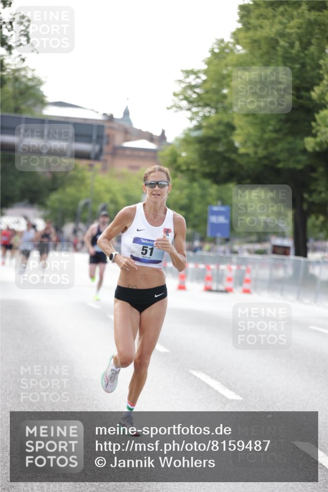 29.06.2025 - hella hamburg halbmarathon Jannik Wohlers http://msf.ph/oto/8159487 29.06.2025 09:39:14 Lombardsbrücke 51, 6699, 11342, 13016, 14932, 15166, 16548, 18694, 18848, 19108 meine-sportfotos.de
