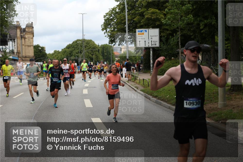 29.06.2025 - hella hamburg halbmarathon Yannick Fuchs http://msf.ph/oto/8159496 29.06.2025 10:38:43 20KM 1057, 1220, 1391, 1415, 1468, 1558, 1782, 1902, 1941, 2365, 2402, 2415, 2816, 3004, 3021, 3305, 3907, 4310, 4991, 4999, 5231, 5275, 5476, 5624, 5884, 6490, 6903, 7005, 7191, 7322, 8722, 9159, 9374, 9444, 9633, 10193, 10596, 10930, 11469, 12159, 12554, 12711, 12966, 13123, 14351, 14667, 14798, 14816, 15185, 15225, 15233, 15280, 15862, 16316, 16506, 16893, 17097, 17251, 17729, 17748, 18560, 18806, 19207 meine-sportfotos.de