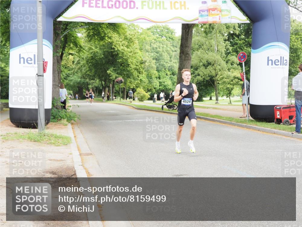 29.06.2025 - hella hamburg halbmarathon MichiJ http://msf.ph/oto/8159499 29.06.2025 10:09:57 Zwischen KM18-KM19 53, 2144, 6380 meine-sportfotos.de