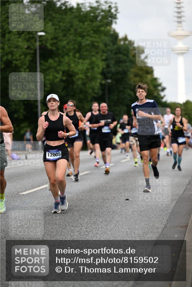 29.06.2025 - hella hamburg halbmarathon Dr. Thomas Lammeyer http://msf.ph/oto/8159502 29.06.2025 10:08:30 Kennedybrücke 1032, 1161, 1367, 1377, 1674, 2011, 2979, 3413, 3488, 4488, 4904, 5354, 5363, 5365, 5976, 6706, 6709, 10213, 10756, 10962 meine-sportfotos.de