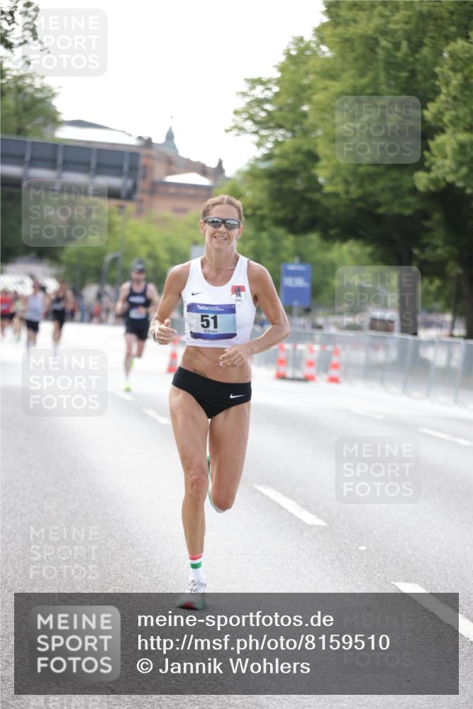 29.06.2025 - hella hamburg halbmarathon Jannik Wohlers http://msf.ph/oto/8159510 29.06.2025 09:39:14 Lombardsbrücke 51, 6699, 11342, 13016, 14932, 15166, 16548, 18694, 18848, 19108 meine-sportfotos.de