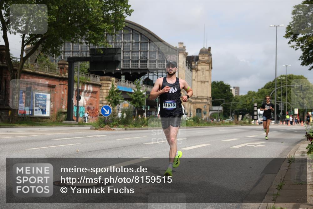 29.06.2025 - hella hamburg halbmarathon Yannick Fuchs http://msf.ph/oto/8159515 29.06.2025 10:19:47 20KM 2892, 5612, 7142, 7855, 11678, 14506, 16361, 17752, 18695, 18740 meine-sportfotos.de