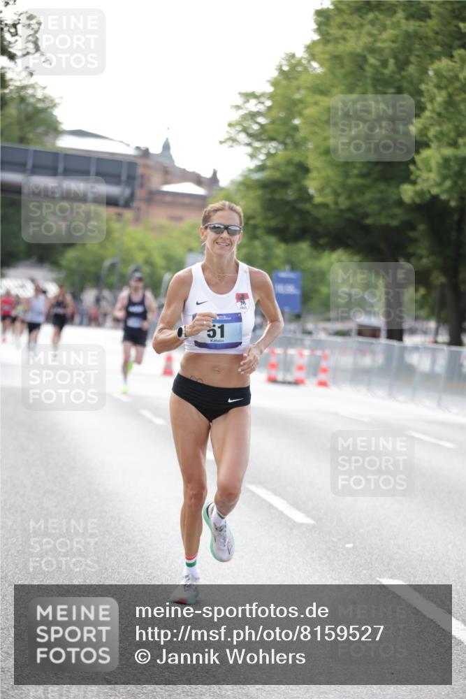 29.06.2025 - hella hamburg halbmarathon Jannik Wohlers http://msf.ph/oto/8159527 29.06.2025 09:39:15 Lombardsbrücke 51, 6699, 11342, 13016, 14932, 15166, 16548, 18848, 19108 meine-sportfotos.de