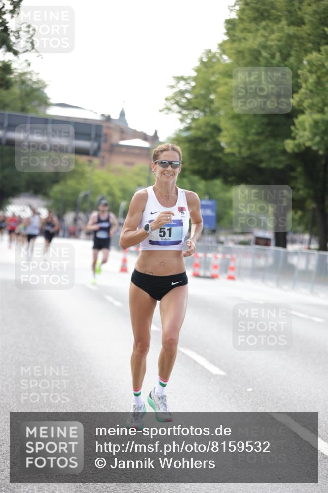 29.06.2025 - hella hamburg halbmarathon Jannik Wohlers http://msf.ph/oto/8159532 29.06.2025 09:39:15 Lombardsbrücke 51, 6699, 11342, 13016, 14932, 15166, 16548, 18848, 19108 meine-sportfotos.de