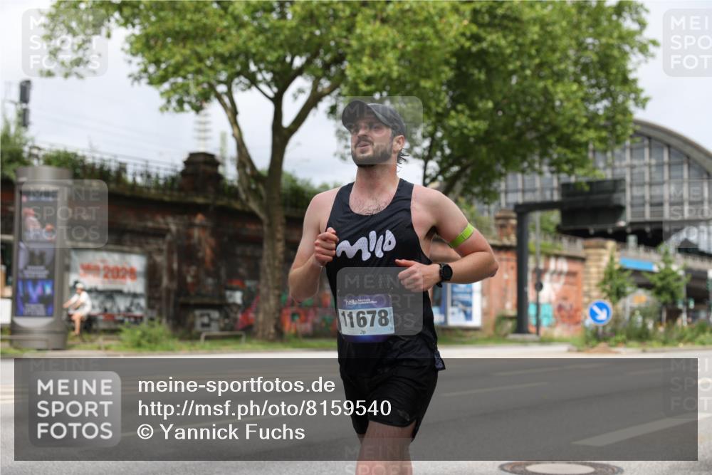 29.06.2025 - hella hamburg halbmarathon Yannick Fuchs http://msf.ph/oto/8159540 29.06.2025 10:19:48 20KM 1241, 2892, 5612, 7142, 7855, 11678, 13872, 14506, 16361, 17752, 18695, 18740 meine-sportfotos.de
