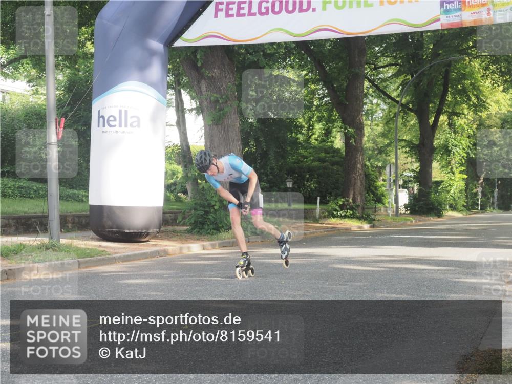29.06.2025 - hella hamburg halbmarathon KatJ http://msf.ph/oto/8159541 29.06.2025 09:06:37 Zwischen KM18-KM19  meine-sportfotos.de
