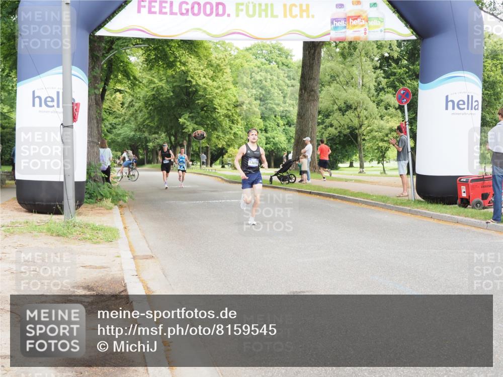 29.06.2025 - hella hamburg halbmarathon MichiJ http://msf.ph/oto/8159545 29.06.2025 10:10:06 Zwischen KM18-KM19 4524 meine-sportfotos.de