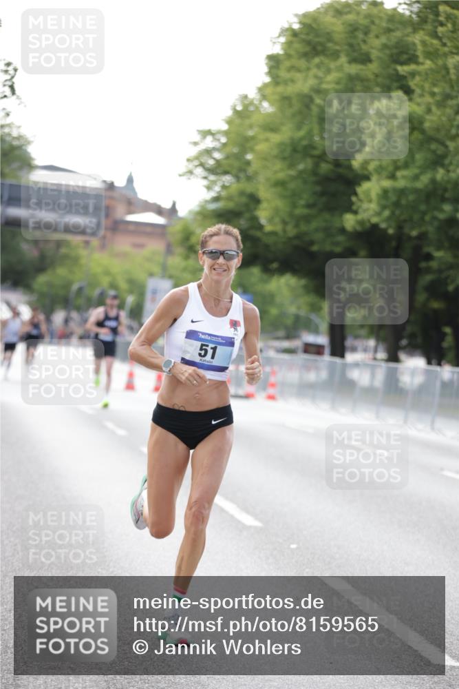 29.06.2025 - hella hamburg halbmarathon Jannik Wohlers http://msf.ph/oto/8159565 29.06.2025 09:39:15 Lombardsbrücke 51, 6699, 11342, 13016, 14932, 15166, 16548, 18848, 19108 meine-sportfotos.de