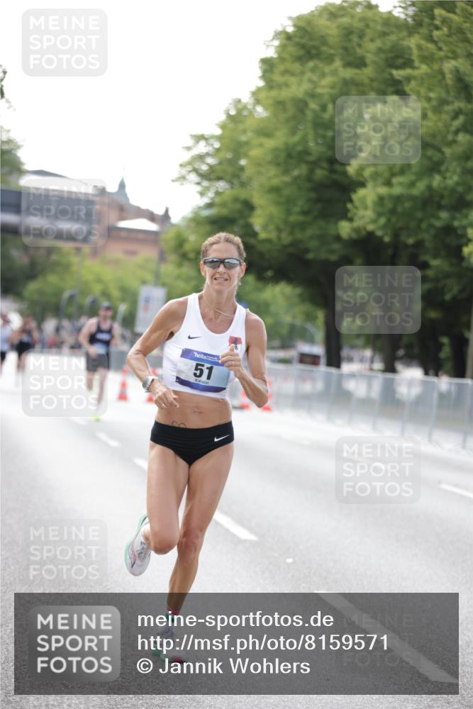 29.06.2025 - hella hamburg halbmarathon Jannik Wohlers http://msf.ph/oto/8159571 29.06.2025 09:39:15 Lombardsbrücke 51, 6699, 11342, 13016, 14932, 15166, 16548, 18848, 19108 meine-sportfotos.de