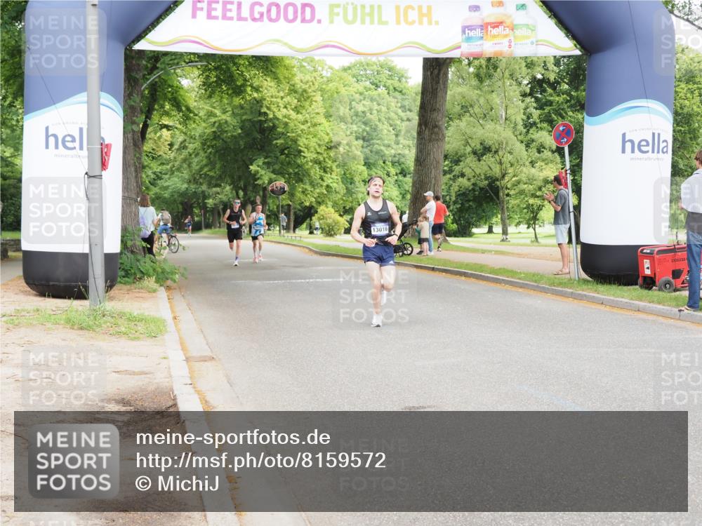 29.06.2025 - hella hamburg halbmarathon MichiJ http://msf.ph/oto/8159572 29.06.2025 10:10:07 Zwischen KM18-KM19  meine-sportfotos.de