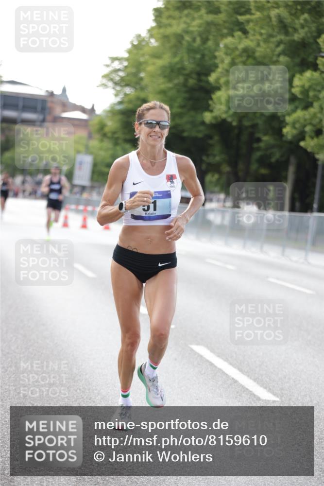 29.06.2025 - hella hamburg halbmarathon Jannik Wohlers http://msf.ph/oto/8159610 29.06.2025 09:39:15 Lombardsbrücke 51, 6699, 11342, 13016, 14932, 15166, 16548, 18848, 19108 meine-sportfotos.de
