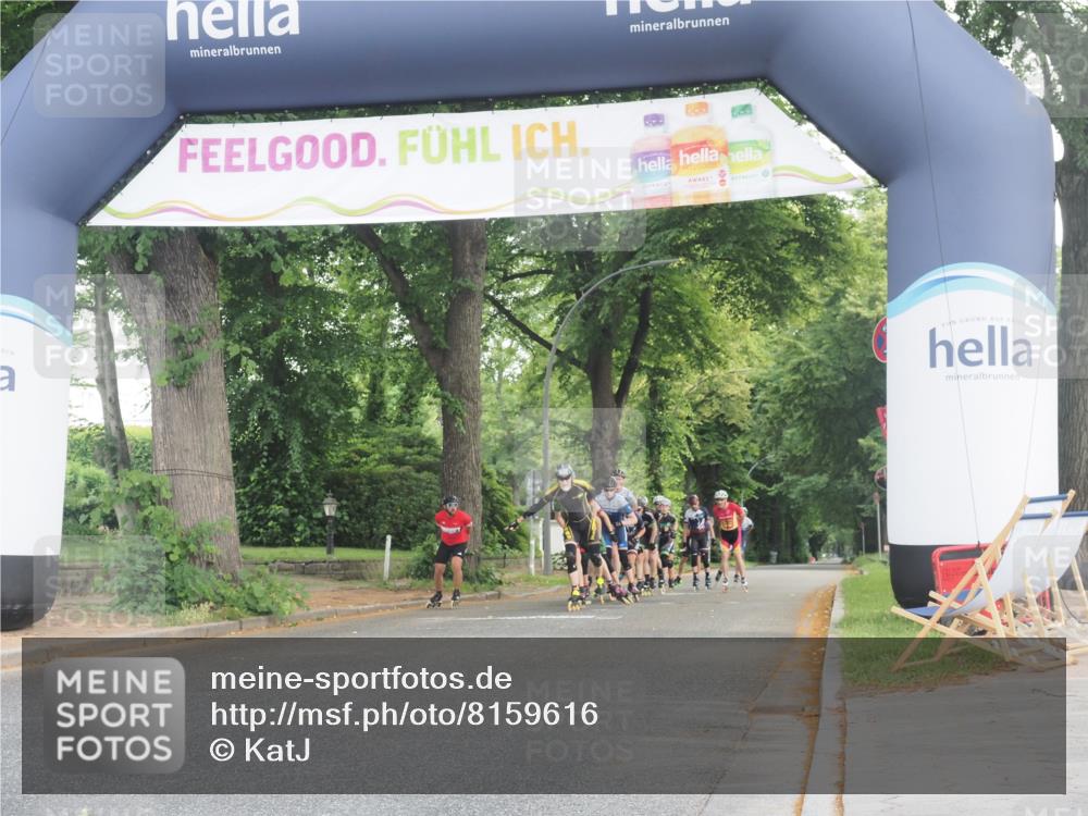 29.06.2025 - hella hamburg halbmarathon KatJ http://msf.ph/oto/8159616 29.06.2025 09:07:42 Zwischen KM18-KM19  meine-sportfotos.de