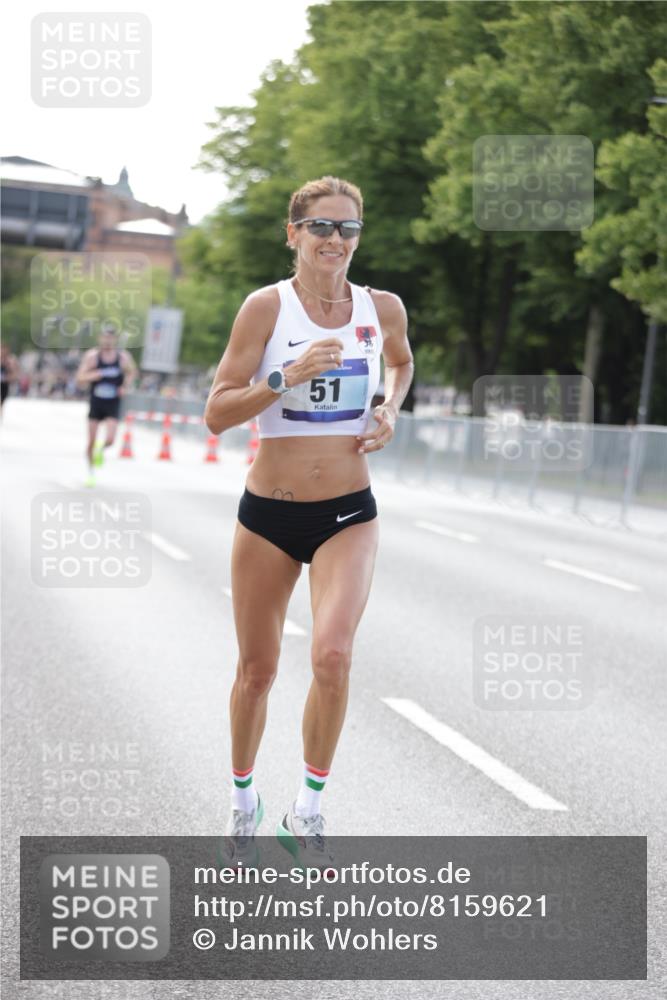 29.06.2025 - hella hamburg halbmarathon Jannik Wohlers http://msf.ph/oto/8159621 29.06.2025 09:39:15 Lombardsbrücke 51, 6699, 11342, 13016, 14932, 15166, 16548, 18848, 19108 meine-sportfotos.de