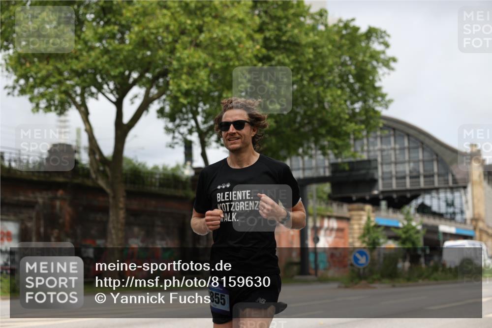 29.06.2025 - hella hamburg halbmarathon Yannick Fuchs http://msf.ph/oto/8159630 29.06.2025 10:19:52 20KM 1241, 2892, 5612, 7142, 7855, 11678, 13872, 14506, 16361, 17752, 18695, 18740 meine-sportfotos.de