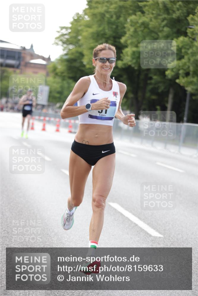 29.06.2025 - hella hamburg halbmarathon Jannik Wohlers http://msf.ph/oto/8159633 29.06.2025 09:39:15 Lombardsbrücke 51, 6699, 11342, 13016, 14932, 15166, 16548, 18848, 19108 meine-sportfotos.de