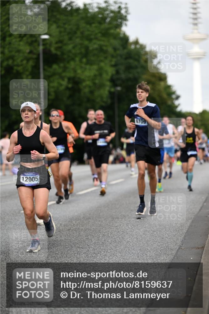 29.06.2025 - hella hamburg halbmarathon Dr. Thomas Lammeyer http://msf.ph/oto/8159637 29.06.2025 10:08:31 Kennedybrücke 1032, 1161, 1367, 1377, 1674, 2011, 3413, 3488, 4488, 4904, 5354, 5363, 5365, 5976, 6706, 6709, 10213, 10756, 10962 meine-sportfotos.de
