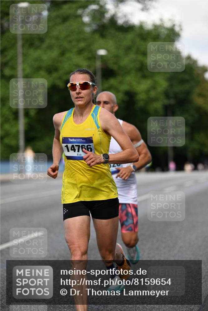 29.06.2025 - hella hamburg halbmarathon Dr. Thomas Lammeyer http://msf.ph/oto/8159654 29.06.2025 09:43:59 Kennedybrücke  meine-sportfotos.de