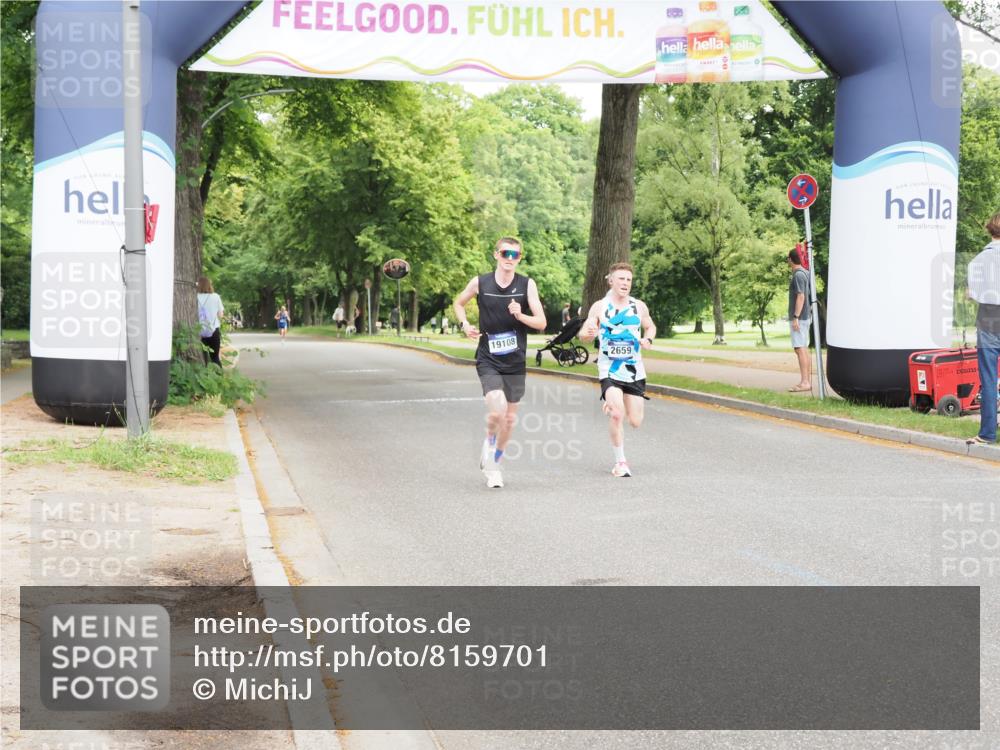 29.06.2025 - hella hamburg halbmarathon MichiJ http://msf.ph/oto/8159701 29.06.2025 10:10:11 Zwischen KM18-KM19  meine-sportfotos.de