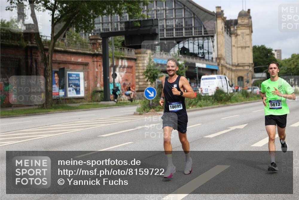 29.06.2025 - hella hamburg halbmarathon Yannick Fuchs http://msf.ph/oto/8159722 29.06.2025 10:20:00 20KM 1241, 2892, 5612, 7142, 13872, 14506, 16361, 17752, 18695, 18740 meine-sportfotos.de