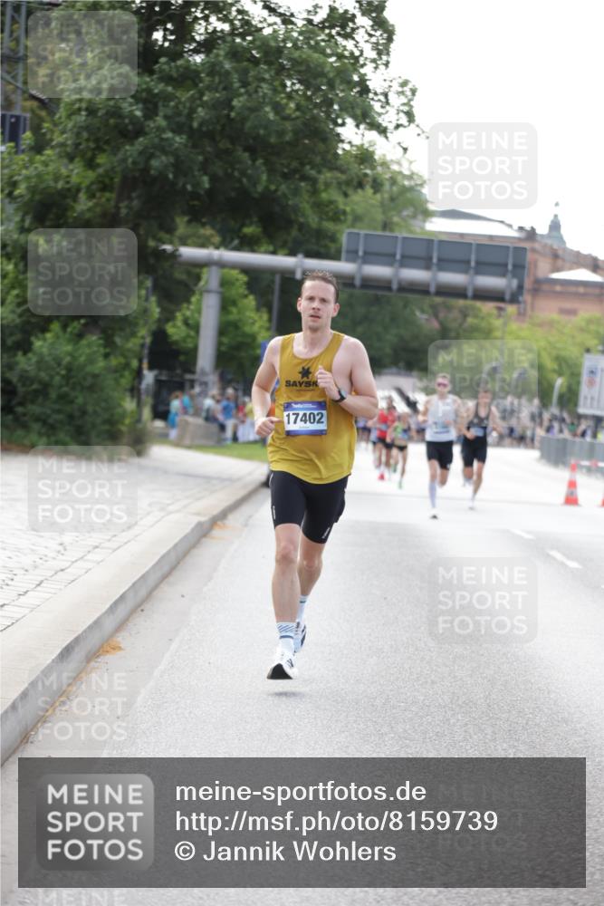 29.06.2025 - hella hamburg halbmarathon Jannik Wohlers http://msf.ph/oto/8159739 29.06.2025 09:39:19 Lombardsbrücke 51, 6699, 11342, 11678, 14932, 15166, 17402, 18848, 19108 meine-sportfotos.de