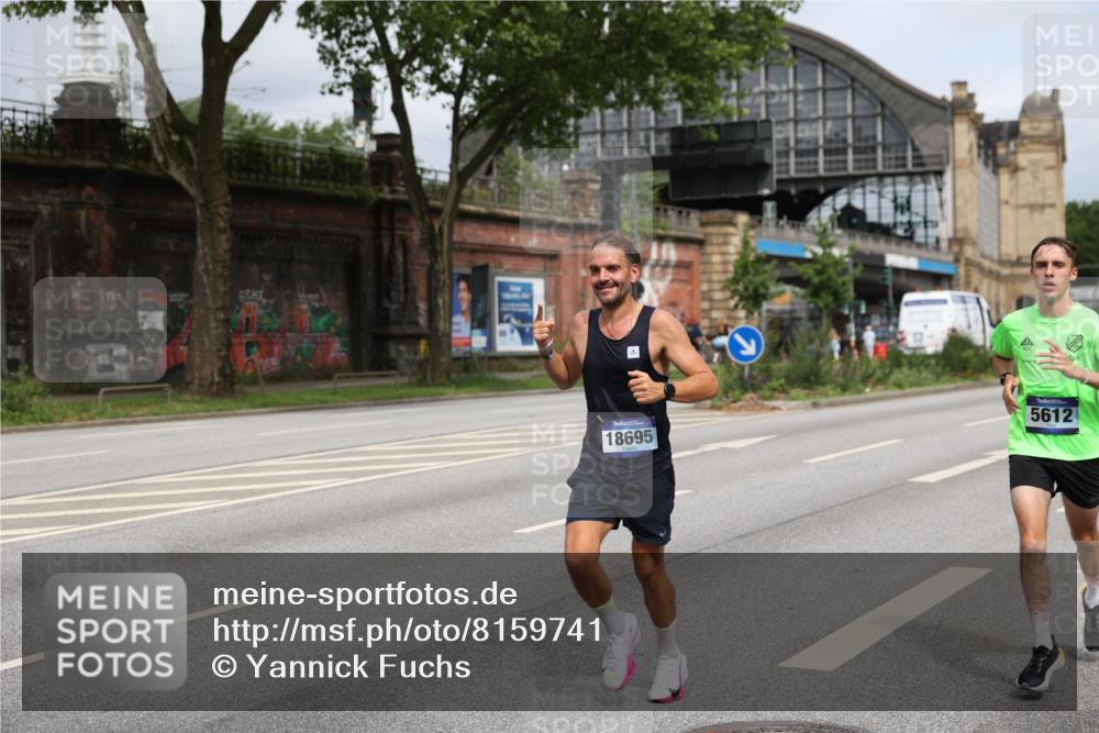 29.06.2025 - hella hamburg halbmarathon Yannick Fuchs http://msf.ph/oto/8159741 29.06.2025 10:20:00 20KM 1241, 2892, 5612, 7142, 13872, 14506, 16361, 17752, 18695, 18740 meine-sportfotos.de