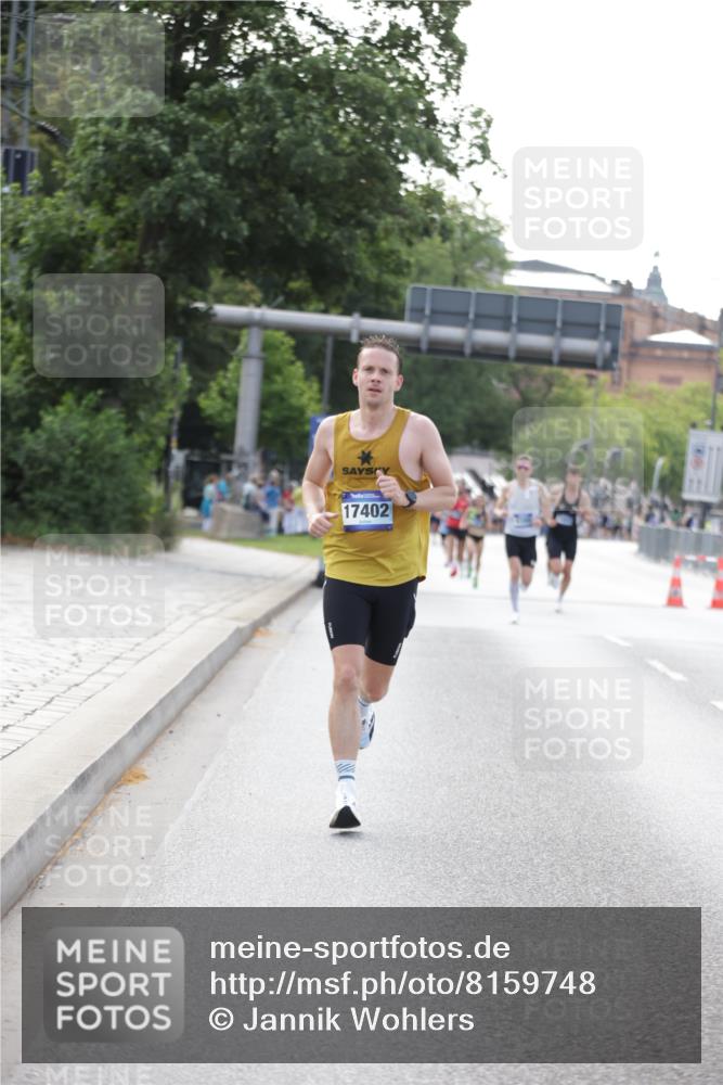 29.06.2025 - hella hamburg halbmarathon Jannik Wohlers http://msf.ph/oto/8159748 29.06.2025 09:39:19 Lombardsbrücke 51, 6699, 11342, 11678, 14932, 15166, 17402, 18848, 19108 meine-sportfotos.de