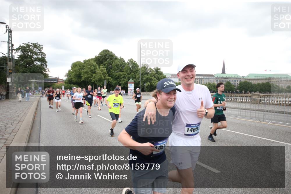 29.06.2025 - hella hamburg halbmarathon Jannik Wohlers http://msf.ph/oto/8159779 29.06.2025 10:54:47 Lombardsbrücke 1013, 2090, 2452, 3157, 3274, 3577, 4039, 4628, 5040, 6395, 6396, 6944, 7219, 7238, 7766, 8403, 8519, 10109, 10458, 10686, 11737, 11788, 11908, 12147, 12148, 13098, 13230, 13548, 14515, 14651, 15152, 15160, 15581, 15782, 15843, 16057, 16432, 16433, 16664, 16665, 17090, 19199 meine-sportfotos.de