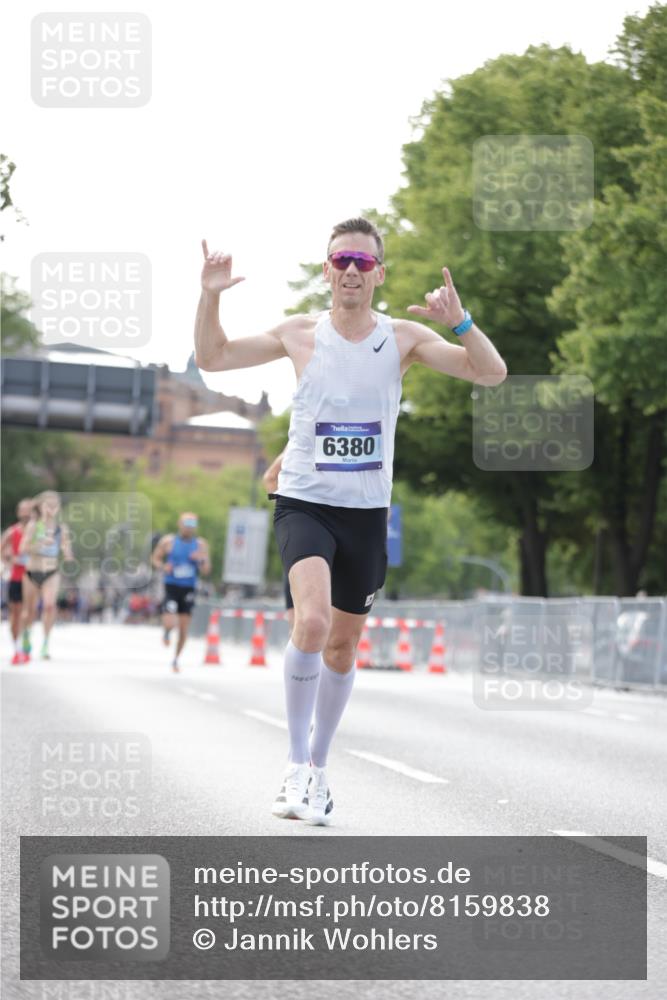 29.06.2025 - hella hamburg halbmarathon Jannik Wohlers http://msf.ph/oto/8159838 29.06.2025 09:39:25 Lombardsbrücke 51, 6380, 11342, 11678, 14933, 17402, 18848, 19108 meine-sportfotos.de