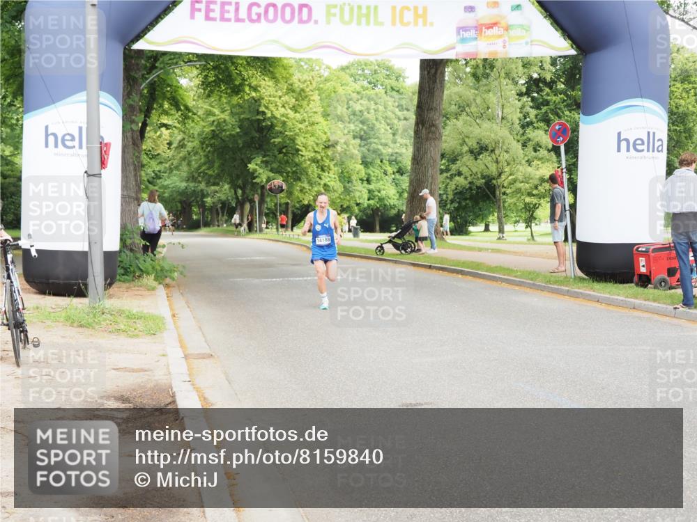 29.06.2025 - hella hamburg halbmarathon MichiJ http://msf.ph/oto/8159840 29.06.2025 10:10:22 Zwischen KM18-KM19 14188 meine-sportfotos.de