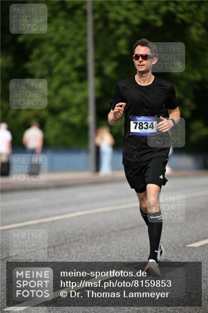 29.06.2025 - hella hamburg halbmarathon Dr. Thomas Lammeyer http://msf.ph/oto/8159853 29.06.2025 09:44:12 Kennedybrücke 2459, 7963 meine-sportfotos.de