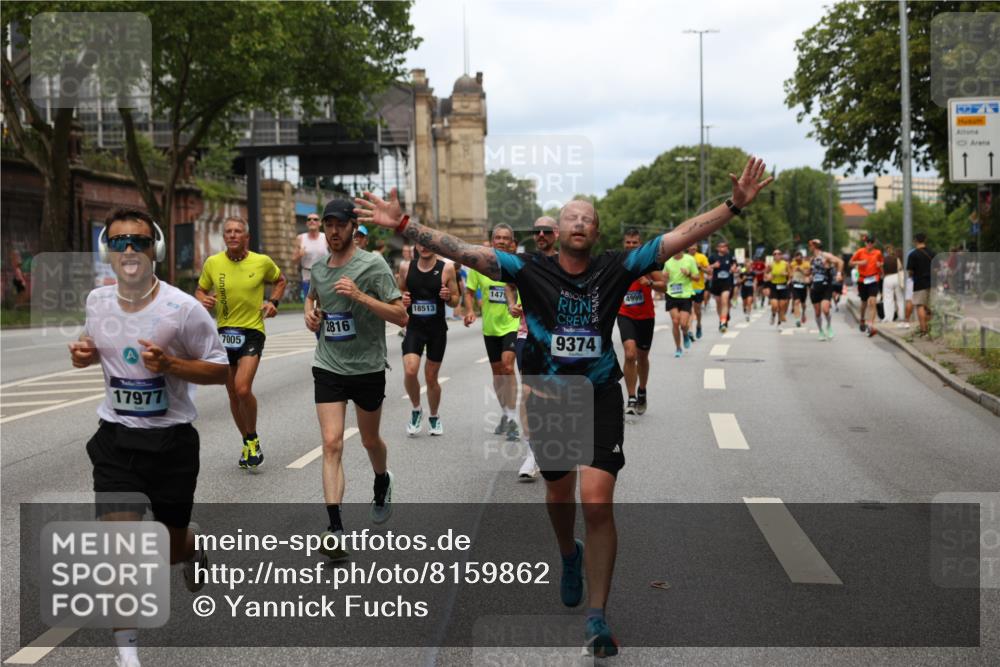 29.06.2025 - hella hamburg halbmarathon Yannick Fuchs http://msf.ph/oto/8159862 29.06.2025 10:38:45 20KM 1057, 1220, 1391, 1415, 1468, 1782, 1902, 1941, 2365, 2402, 2415, 2816, 3004, 3021, 3305, 3907, 4310, 4691, 4991, 4999, 5231, 5275, 5476, 5624, 5884, 6490, 6903, 7005, 7191, 7322, 8722, 9159, 9374, 9444, 9633, 10193, 10596, 11469, 12159, 12554, 12711, 12966, 13123, 14351, 14667, 14798, 14816, 15185, 15225, 15233, 15280, 15862, 16316, 16506, 16893, 17097, 17251, 17729, 17748, 18560, 18806, 19207 meine-sportfotos.de